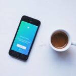 Comparing Nitter and Twitter Lite: Which is Faster and More Private